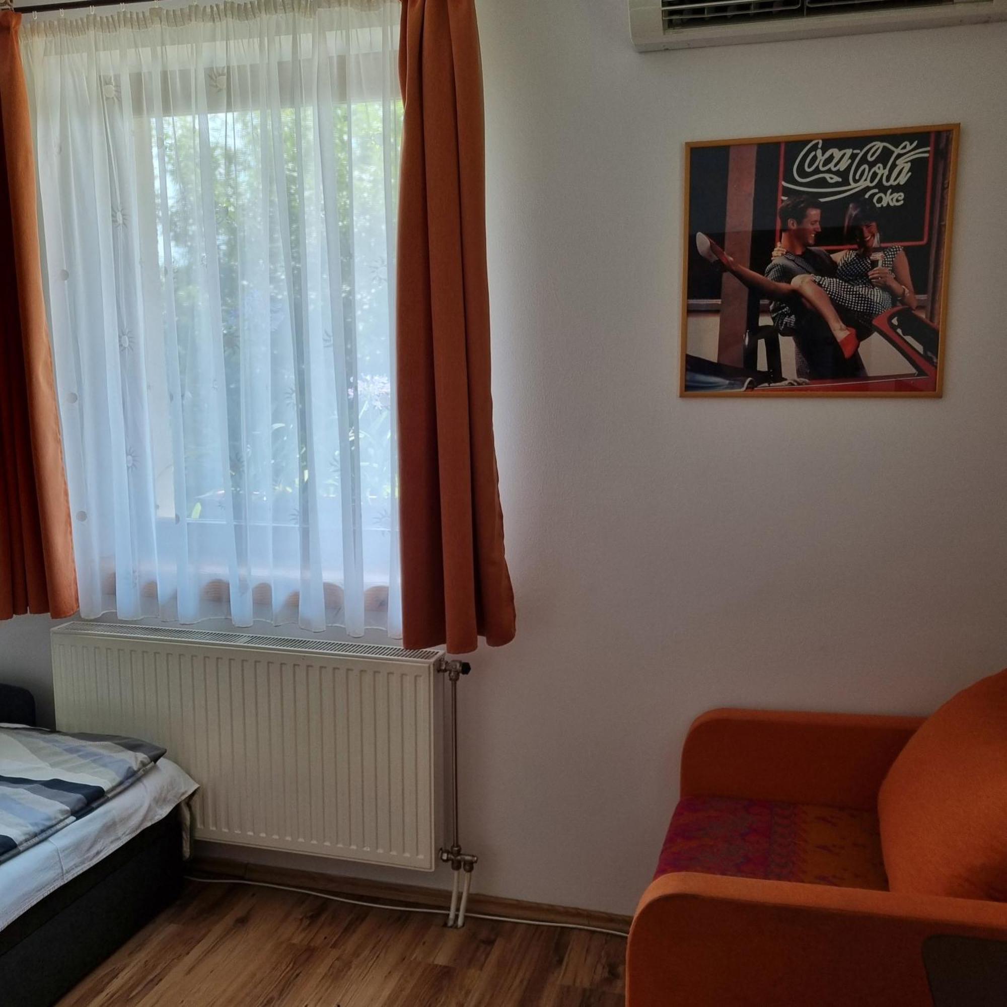 Kertvarosi Apartman Tiszaújváros Eksteriør bilde