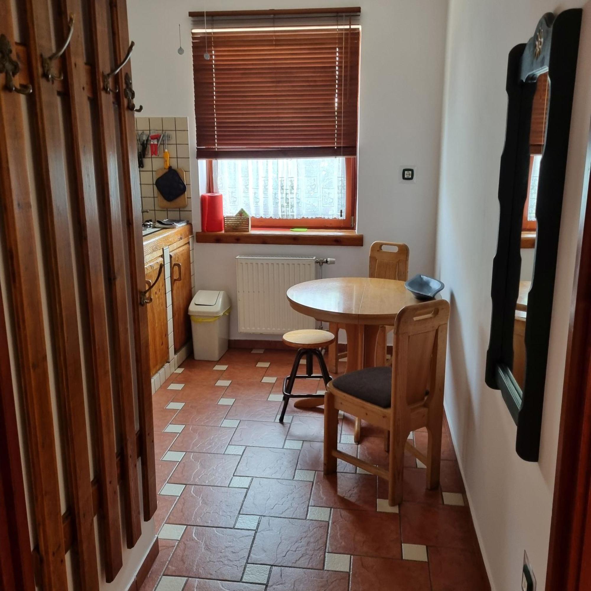 Kertvarosi Apartman Tiszaújváros Eksteriør bilde