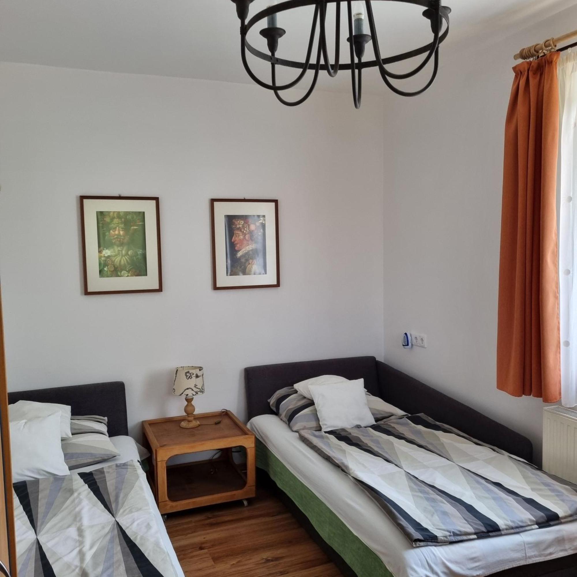 Kertvarosi Apartman Tiszaújváros Eksteriør bilde